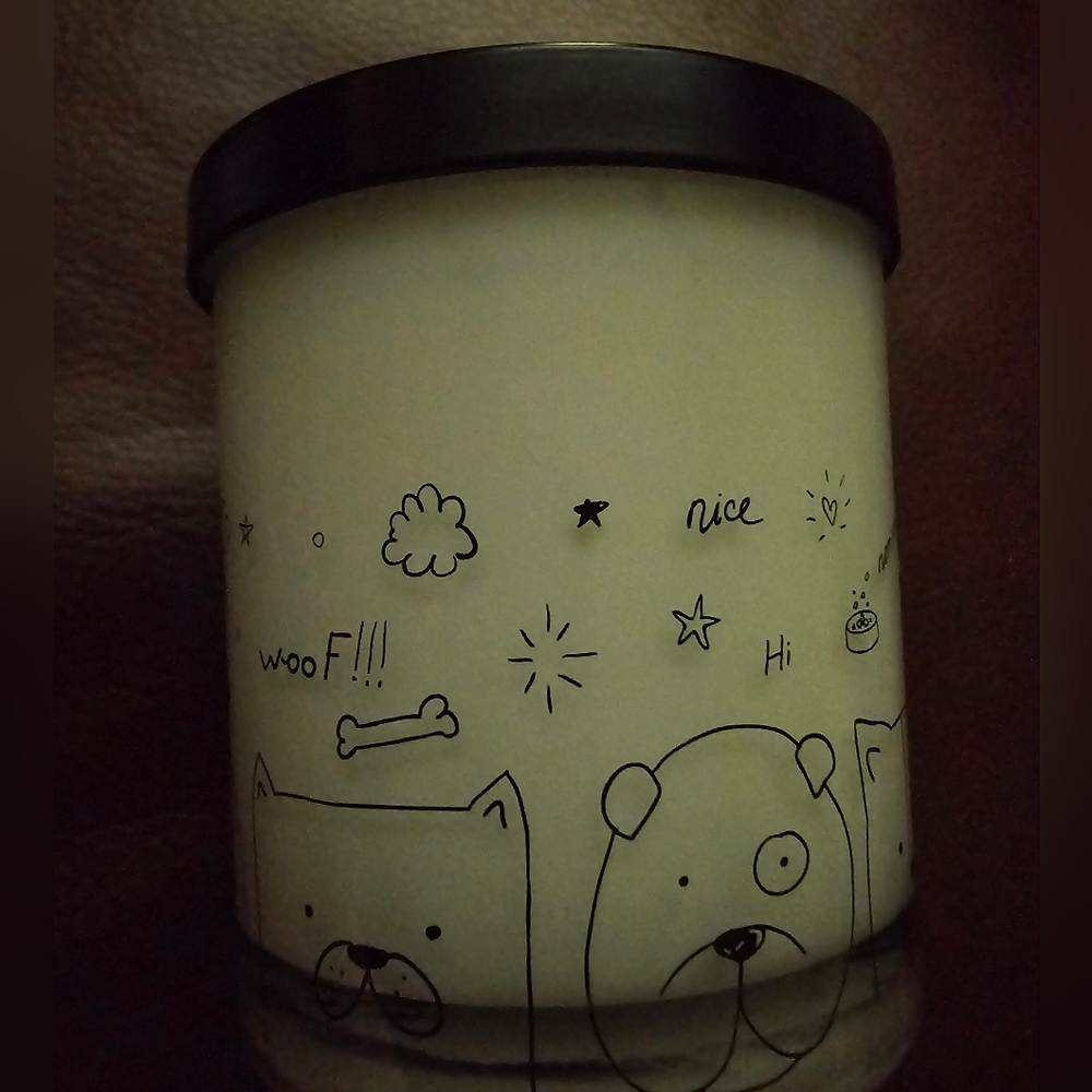 Sand & Paws Coconut 11.5 oz Candle ~ Reusable Collectible Jar - Picture 2 of 4